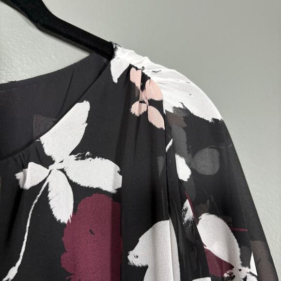 Vince Camuto Women's Black & Pink Floral Romantic Boho Top - Size XS - Career - Picture 2 of 7